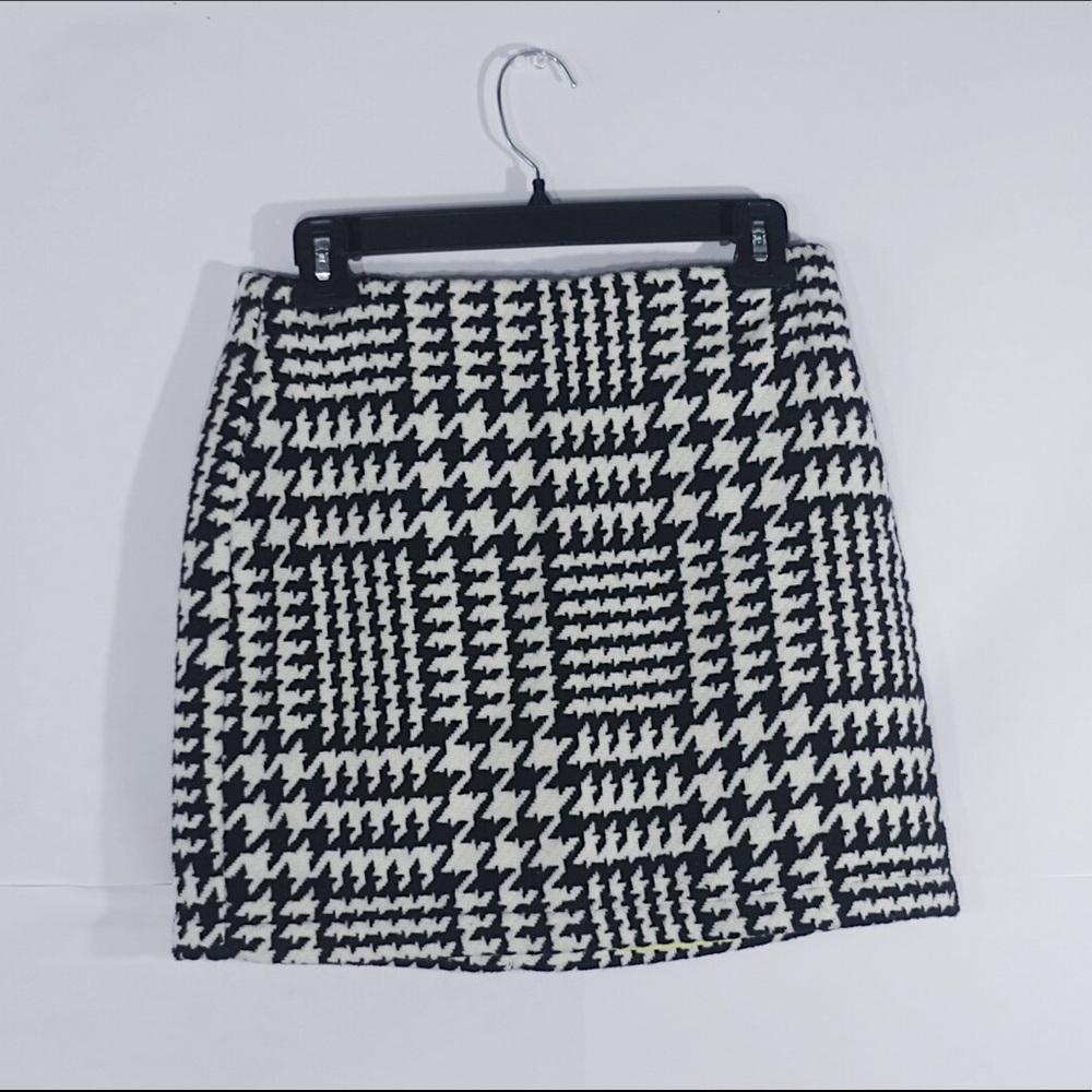 Cute skirt!